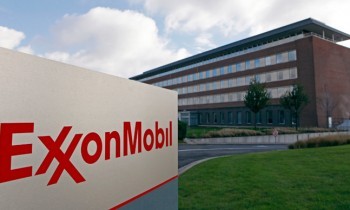 Is Exxon Mobil Corporation (NYSE:XOM) Prepared for a Less Carbon-Intensive Future?
